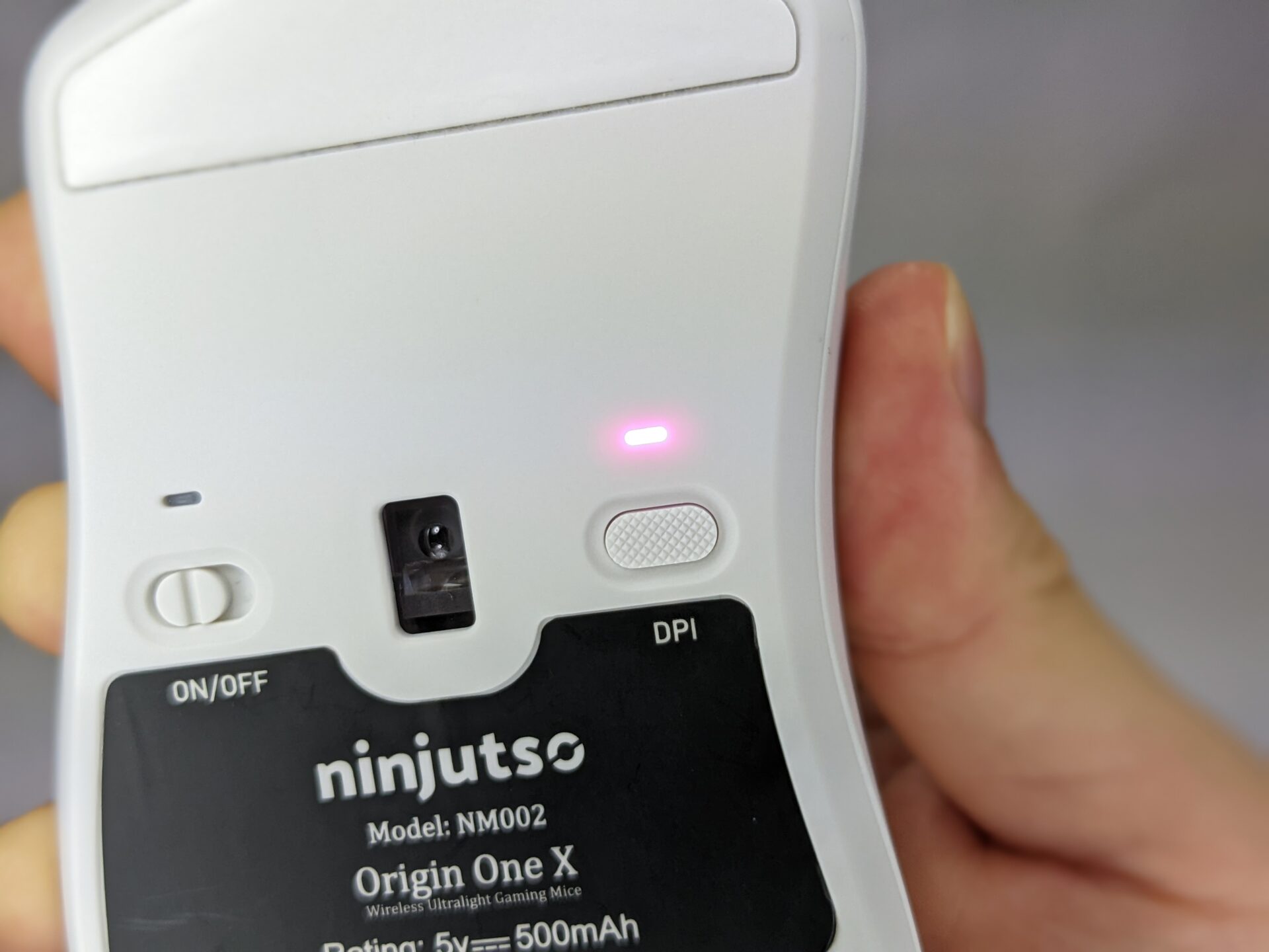 ninjutso origin one Xのポーリングレート500Hz時の桃色発光